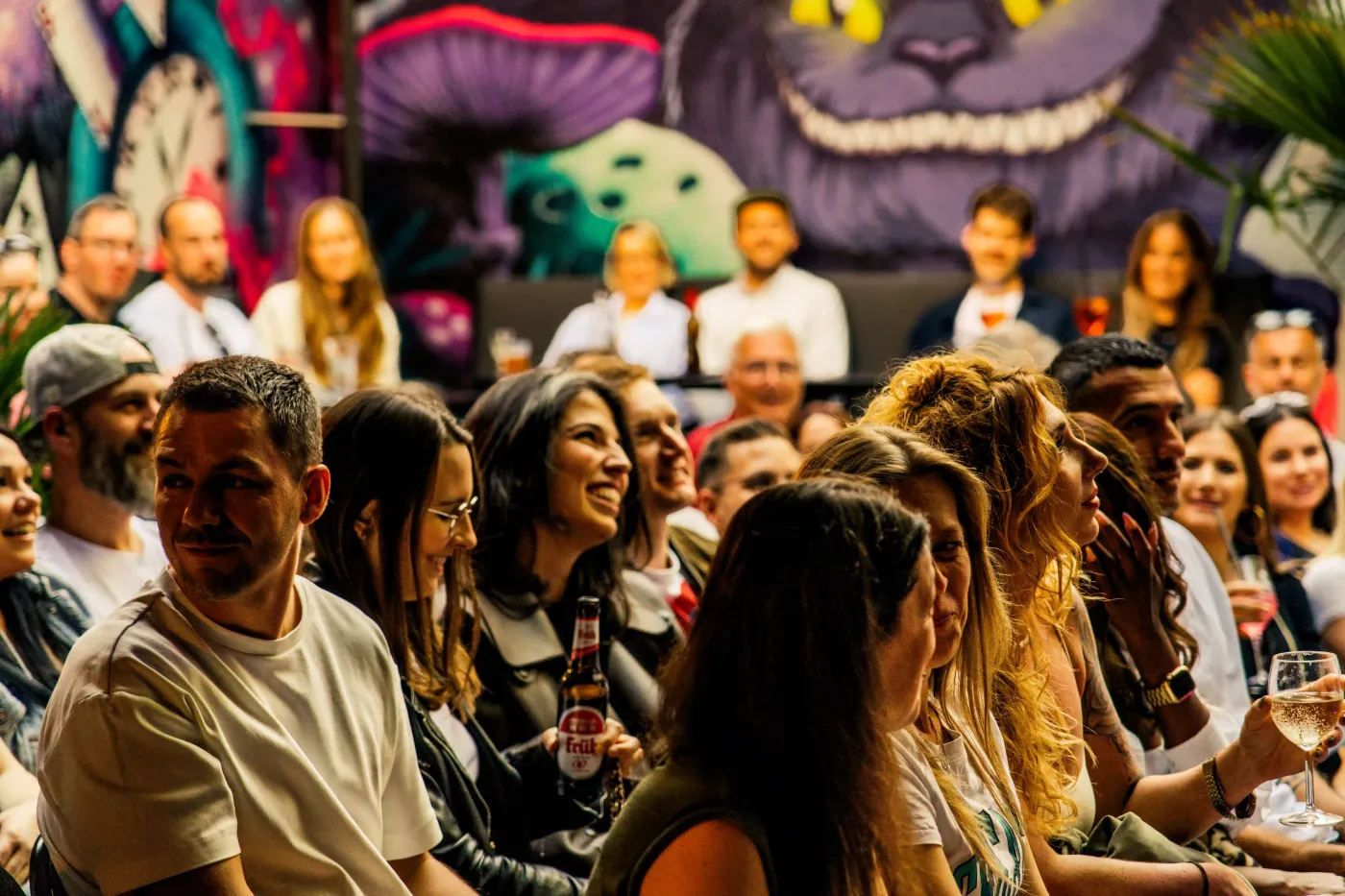 Unser Comedy Club mitten in einer Secret Bar: H26